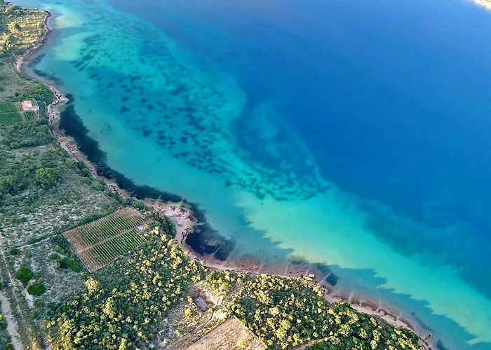 Διαμέρισμα With Parking Space Barbat, Rab - 22361 *